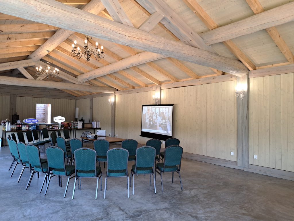 Metsaluige Turismitalu seminariruum